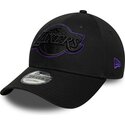 kepure-islenkta-juoda-reguliuojamas-9forty-outline-los-angeles-lakers-nba-new-era