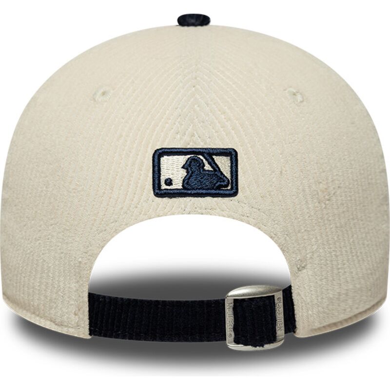 kepure-islenkta-smelio-reguliuojamas-9forty-m-crown-cord-new-york-yankees-mlb-new-era