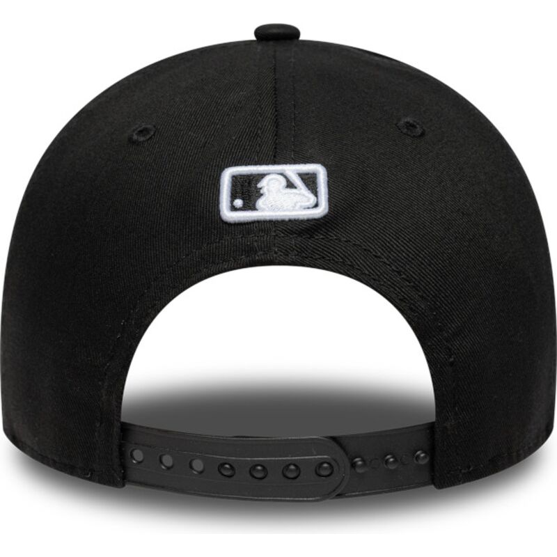 kepure-islenkta-juoda-snapback-9forty-m-crown-new-york-yankees-mlb-new-era kepure-islenkta-juoda-snapback-9forty-m-crown-new-york-yankees-mlb-new-era