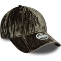 kepure-islenkta-zalia-reguliuojamas-9twenty-velour-new-york-yankees-mlb-new-era