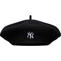 berete-juoda-wool-script-new-york-yankees-mlb-new-era