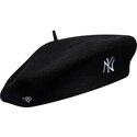 berete-juoda-wool-script-new-york-yankees-mlb-new-era