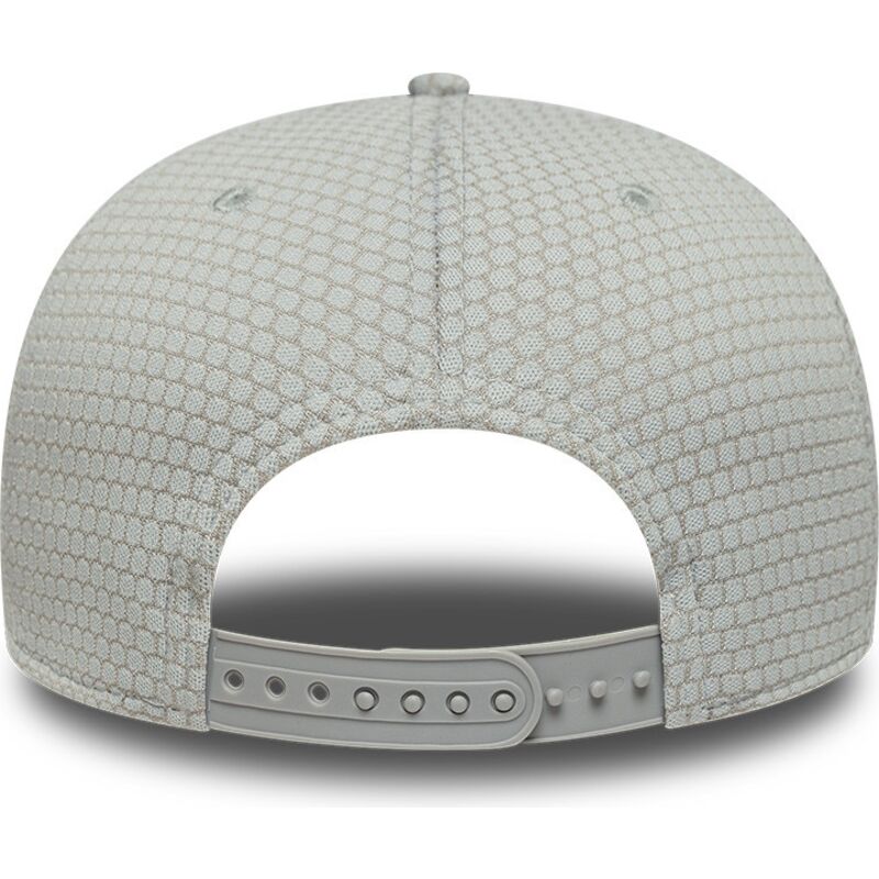 kepure-islenkta-pilka-snapback-9seventy-stretch-snap-mesh-flawless-new-york-yankees-mlb-new-era kepure-islenkta-pilka-snapback-9seventy-stretch-snap-mesh-flawless-new-york-yankees-mlb-new-era