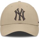 kepure-islenkta-smelio-reguliuojamas-club-structured-uv-poly-ripstop-new-york-yankees-mlb-nike