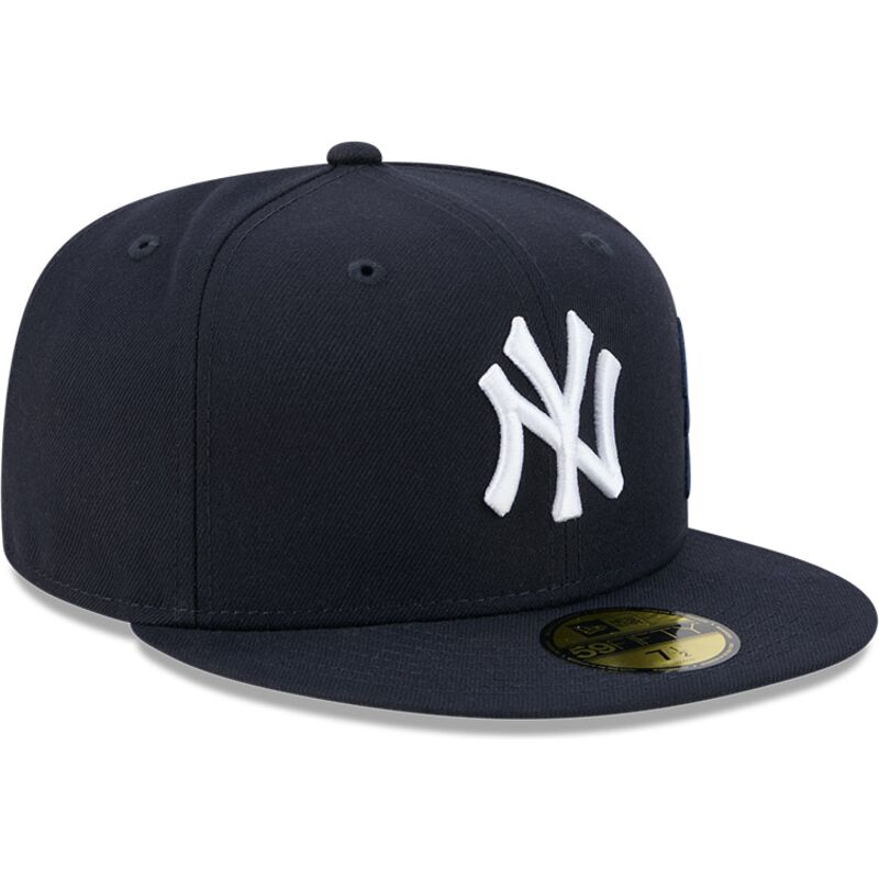kepure-plokscia-tamsiai-melyna-priglundanti-59fifty-side-script-new-york-yankees-mlb-new-era