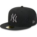 kepure-plokscia-juoda-priglundanti-59fifty-side-script-new-york-yankees-mlb-new-era