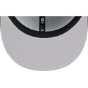 kepure-plokscia-juoda-priglundanti-59fifty-side-script-new-york-yankees-mlb-new-era