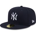 kepure-plokscia-tamsiai-melyna-priglundanti-59fifty-rhinestone-badge-new-york-yankees-mlb-new-era