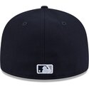 kepure-plokscia-tamsiai-melyna-priglundanti-59fifty-rhinestone-badge-new-york-yankees-mlb-new-era