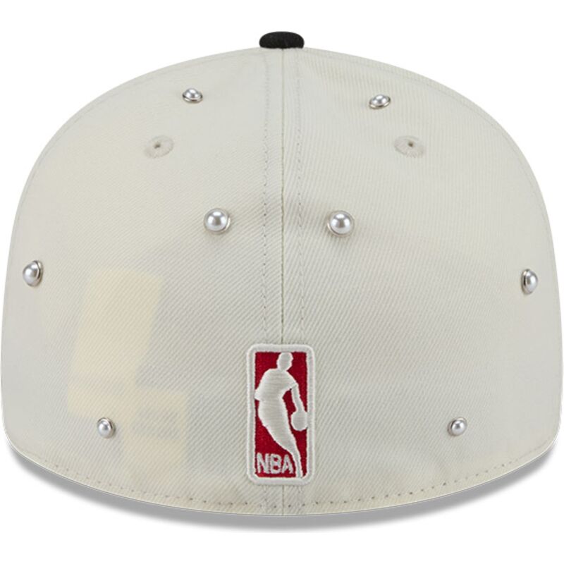 kepure-islenkta-smelio-priglundanti-59fifty-beads-na-lifestyle-f1-chicago-bulls-nba-new-era kepure-islenkta-smelio-priglundanti-59fifty-beads-na-lifestyle-f1-chicago-bulls-nba-new-era