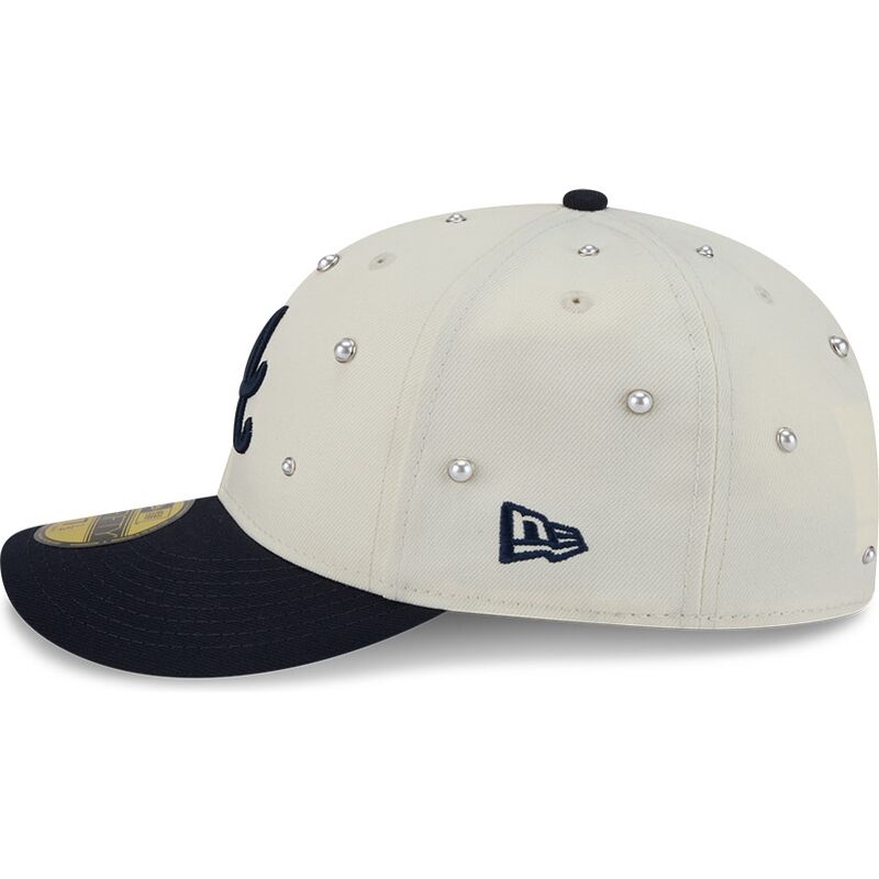 kepure-islenkta-smelio-priglundanti-59fifty-beads-na-lifestyle-f1-atlanta-braves-mlb-new-era