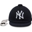 priedai-tamsiai-melyna-llavero-mini-cap-keychain-new-york-yankees-mlb-new-era