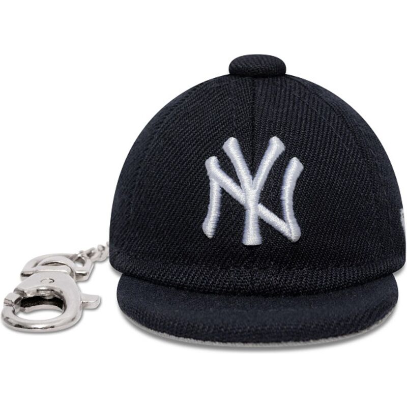 priedai-tamsiai-melyna-llavero-mini-cap-keychain-new-york-yankees-mlb-new-era priedai-tamsiai-melyna-llavero-mini-cap-keychain-new-york-yankees-mlb-new-era