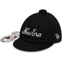 priedai-juoda-llavero-mini-cap-chain-new-era