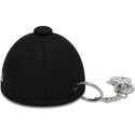 priedai-juoda-llavero-mini-cap-chain-new-era