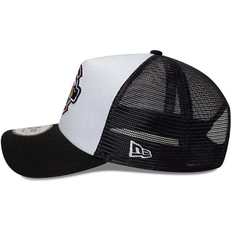 kepure-islenkta-juoda-snapback-a-frame-location-icon-pigs-eye-garage-new-era