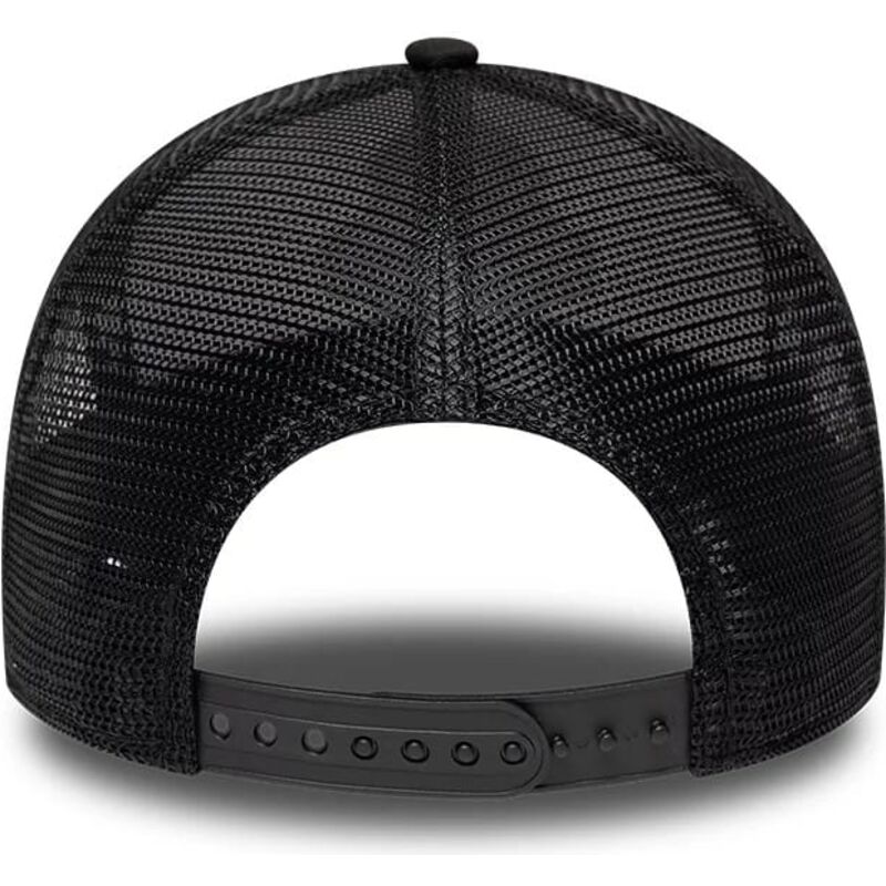 kepure-islenkta-juoda-snapback-a-frame-location-icon-pigs-eye-garage-new-era