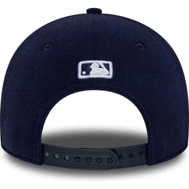 kepure-islenkta-tamsiai-melyna-snapback-9forty-m-crown-fleece-new-york-yankees-mlb-new-era
