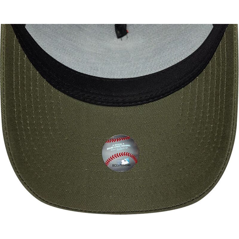 kepure-islenkta-zalia-snapback-a-frame-league-essential-new-york-yankees-mlb-new-era kepure-islenkta-zalia-snapback-a-frame-league-essential-new-york-yankees-mlb-new-era
