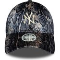 kepure-islenkta-ivairiaspalvis-reguliuojamas-9forty-snake-print-new-york-yankees-mlb-new-era