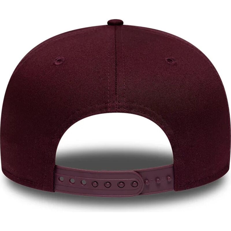 kepure-plokscia-raudona-snapback-9fifty-original-fit-league-essential-new-york-yankees-mlb-new-era kepure-plokscia-raudona-snapback-9fifty-original-fit-league-essential-new-york-yankees-mlb-new-era