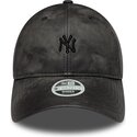 kepure-islenkta-juoda-reguliuojamas-9twenty-washed-pu-new-york-yankees-mlb-new-era