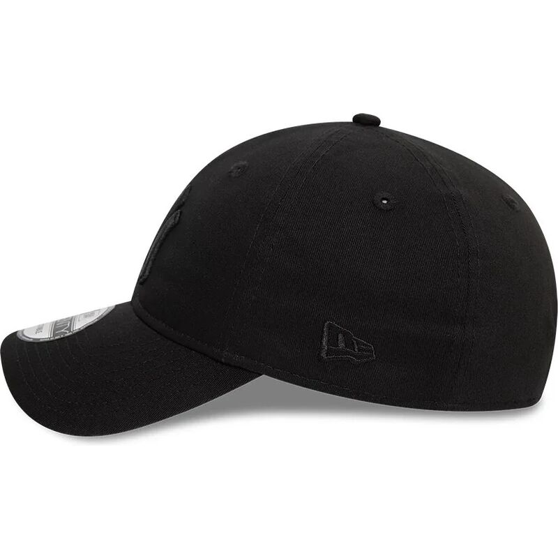 kepure-islenkta-juoda-reguliuojamas-9twenty-league-essential-new-york-yankees-mlb-new-era