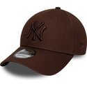 kepure-islenkta-ruda-reguliuojamas-9forty-league-essential-new-york-yankees-mlb-new-era