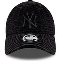 kepure-islenkta-juoda-reguliuojamas-9forty-velour-new-york-yankees-mlb-new-era