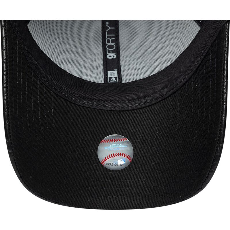 kepure-islenkta-juoda-snapback-9forty-pu-weave-new-york-yankees-mlb-new-era