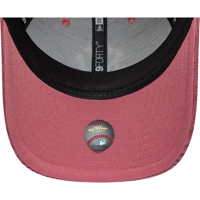kepure-islenkta-rozine-reguliuojamas-9forty-m-crown-chunky-cord-new-york-yankees-mlb-new-era