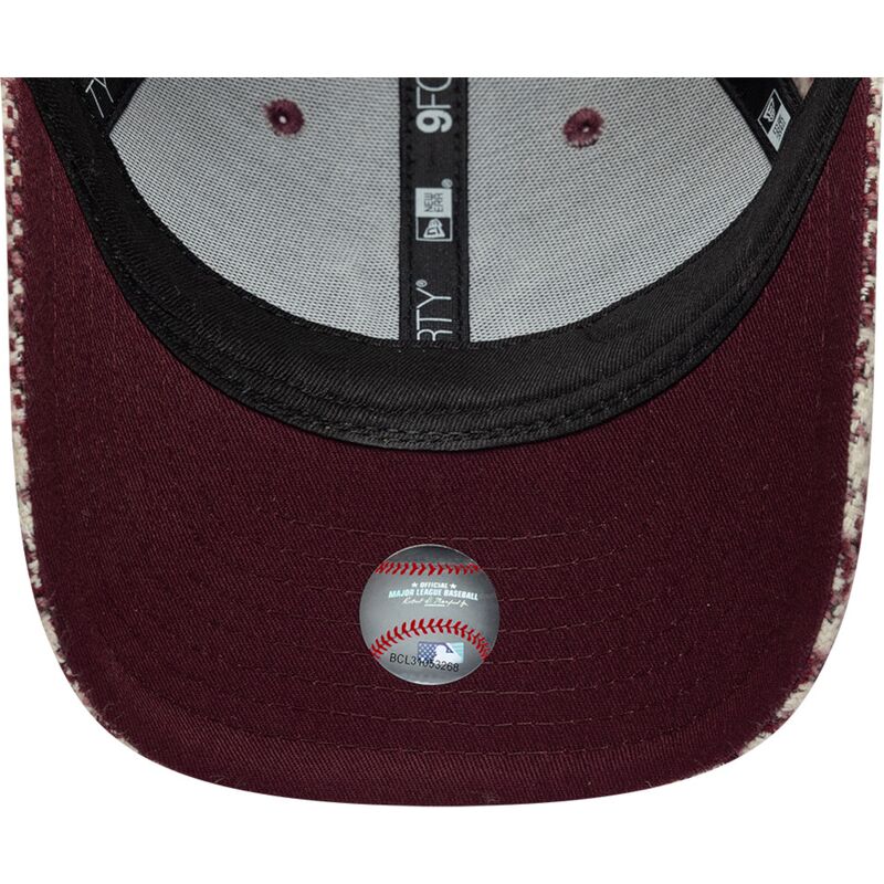 kepure-islenkta-raudona-reguliuojamas-9forty-m-crown-houndstooth-new-york-yankees-mlb-new-era