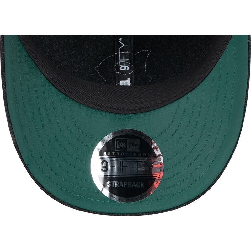 kepure-islenkta-juoda-reguliuojamas-9fifty-retro-crown-precurved-boston-red-sox-mlb-new-era kepure-islenkta-juoda-reguliuojamas-9fifty-retro-crown-precurved-boston-red-sox-mlb-new-era