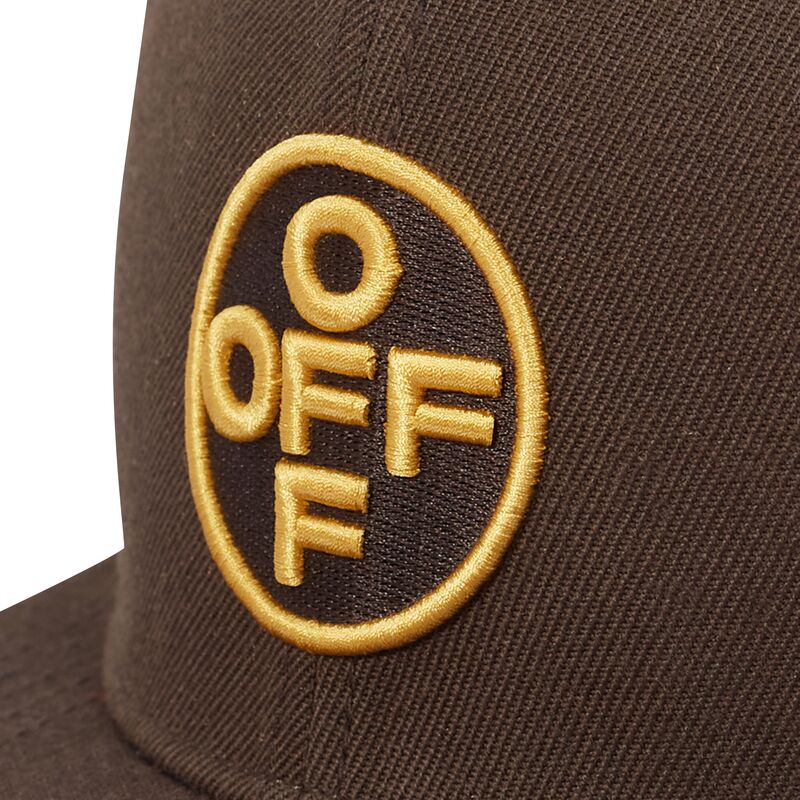 kepure-plokscia-ruda-snapback-off-embroidered-twill-l-ab-c-o-off-white