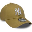 kepure-islenkta-chaki-reguliuojamas-9forty-league-essential-new-york-yankees-mlb-new-era