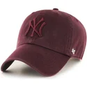czapka-z-zakrzywionym-daszkiem-w-kolorze-bordowym-z-bordowym-logo-new-york-yankees-mlb-clean-up-od-47-brand