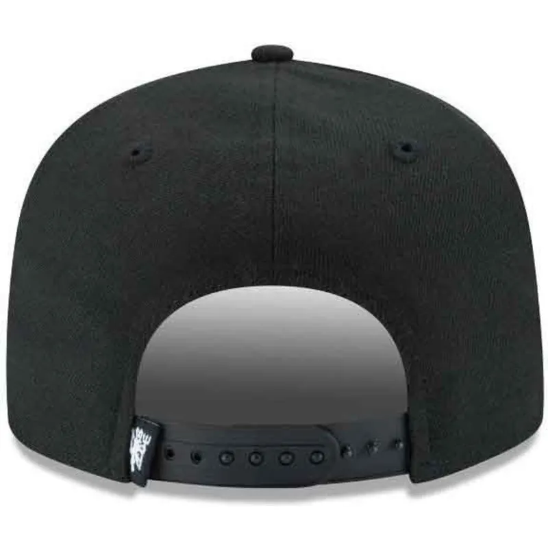 kepure-plokscia-juoda-snapback-9fifty-black-on-black-manchester-united-football-club-premier-league-new-era kepure-plokscia-juoda-snapback-9fifty-black-on-black-manchester-united-football-club-premier-league-new-era